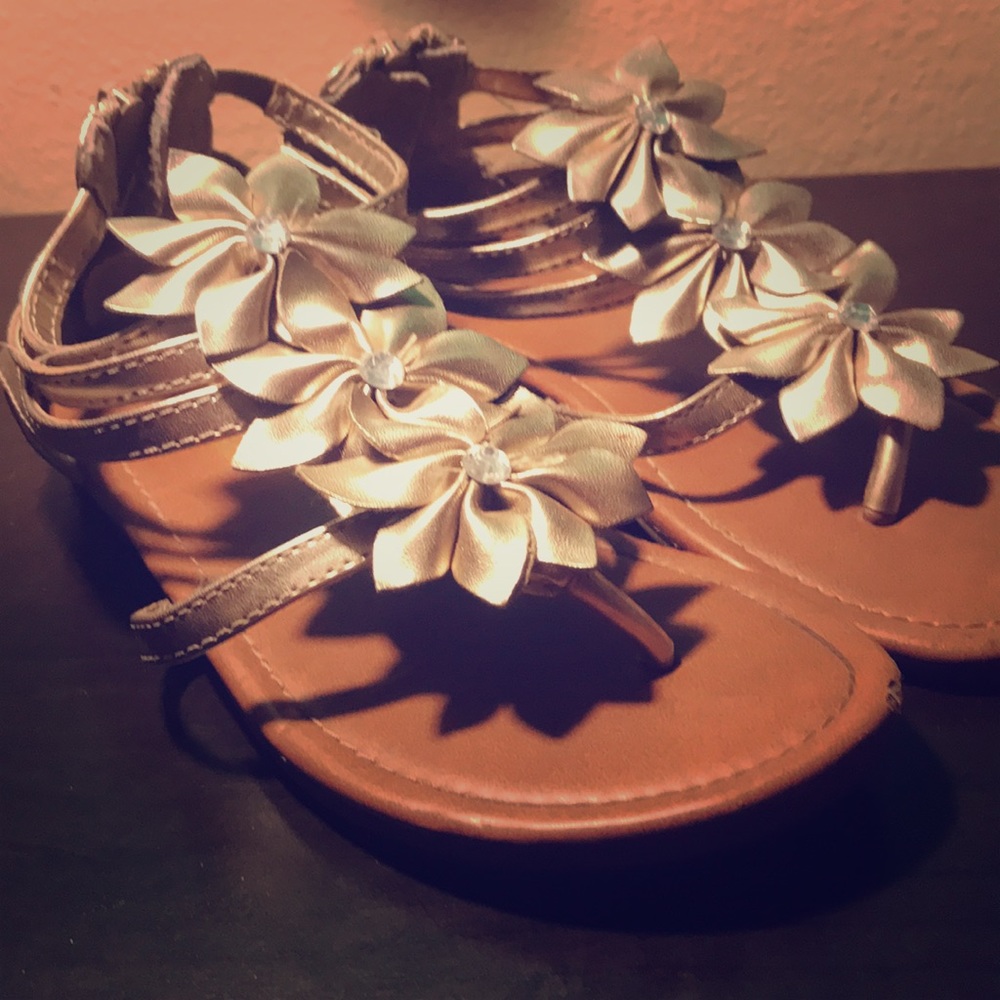 Used Kid sandals